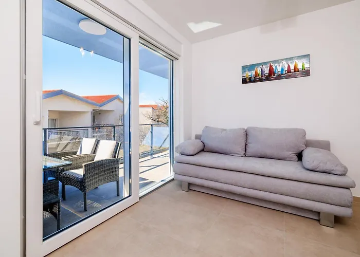 Schmidt Mali دْغاماي